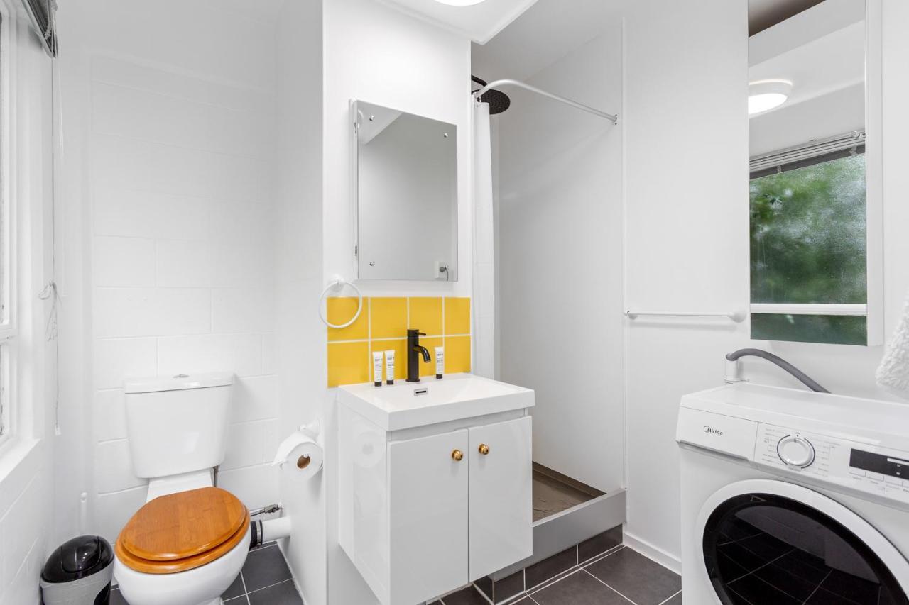One Bedroom Apartment, Heart Of Newmarket Auckland Exteriör bild