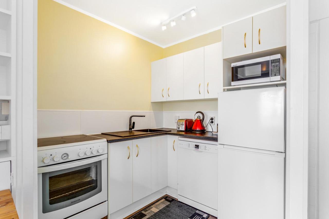 One Bedroom Apartment, Heart Of Newmarket Auckland Exteriör bild